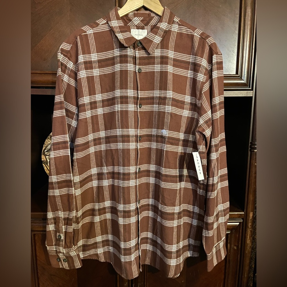 NWT - PACSUN (Large) long sleeve 100% cotton flannel shirt!!!